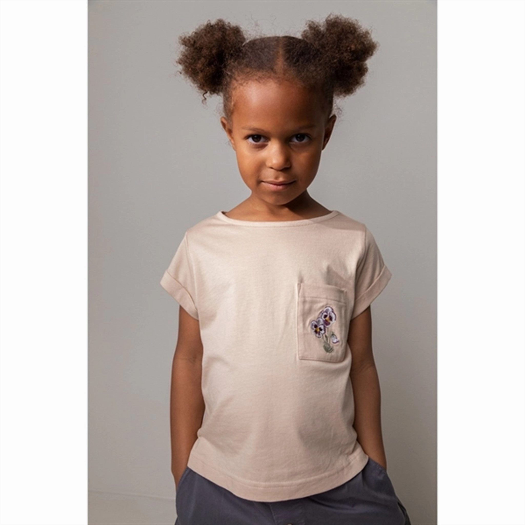 MarMar Rose Moon Tavora T-shirt soft fit V neck elegance