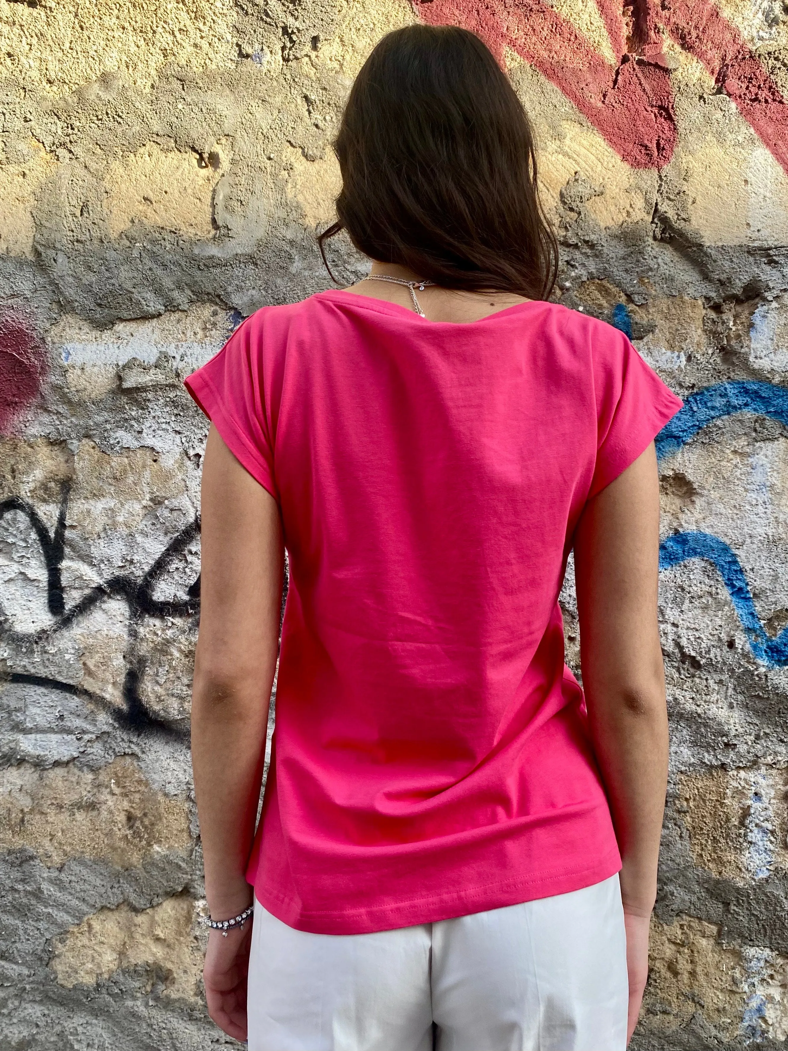 Breathable mesh lining Sustainable Production Process Gaud?? maglietta manica corta da donna con logo in applicazioni metalliche 511BD64025 3435 fucsia
