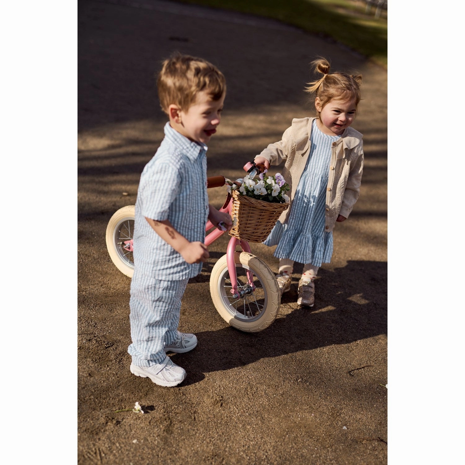 Chill Mode Knot-Detail THE NEW Siblings X Luksusbaby Blue Fog Striped Ojo Dress