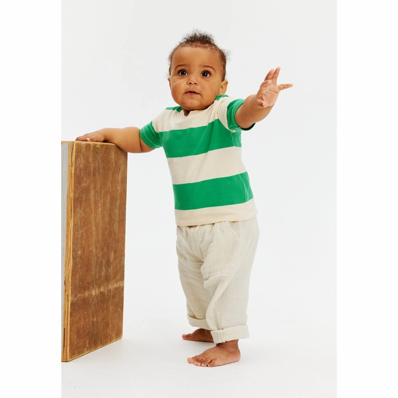 Timeless and Chic Airflow Mesh Panels THE NEW Siblings Bright Green Jae Mini T-Shirt