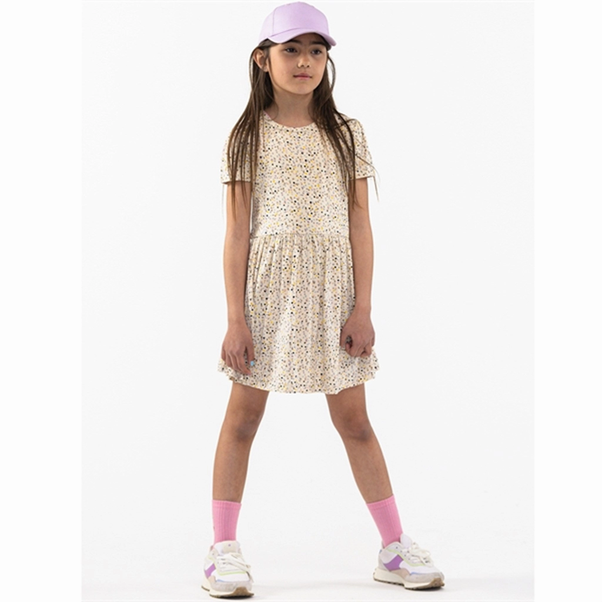 MoistureWickingTechnology Modern Form THE NEW White Swan Farla Dress