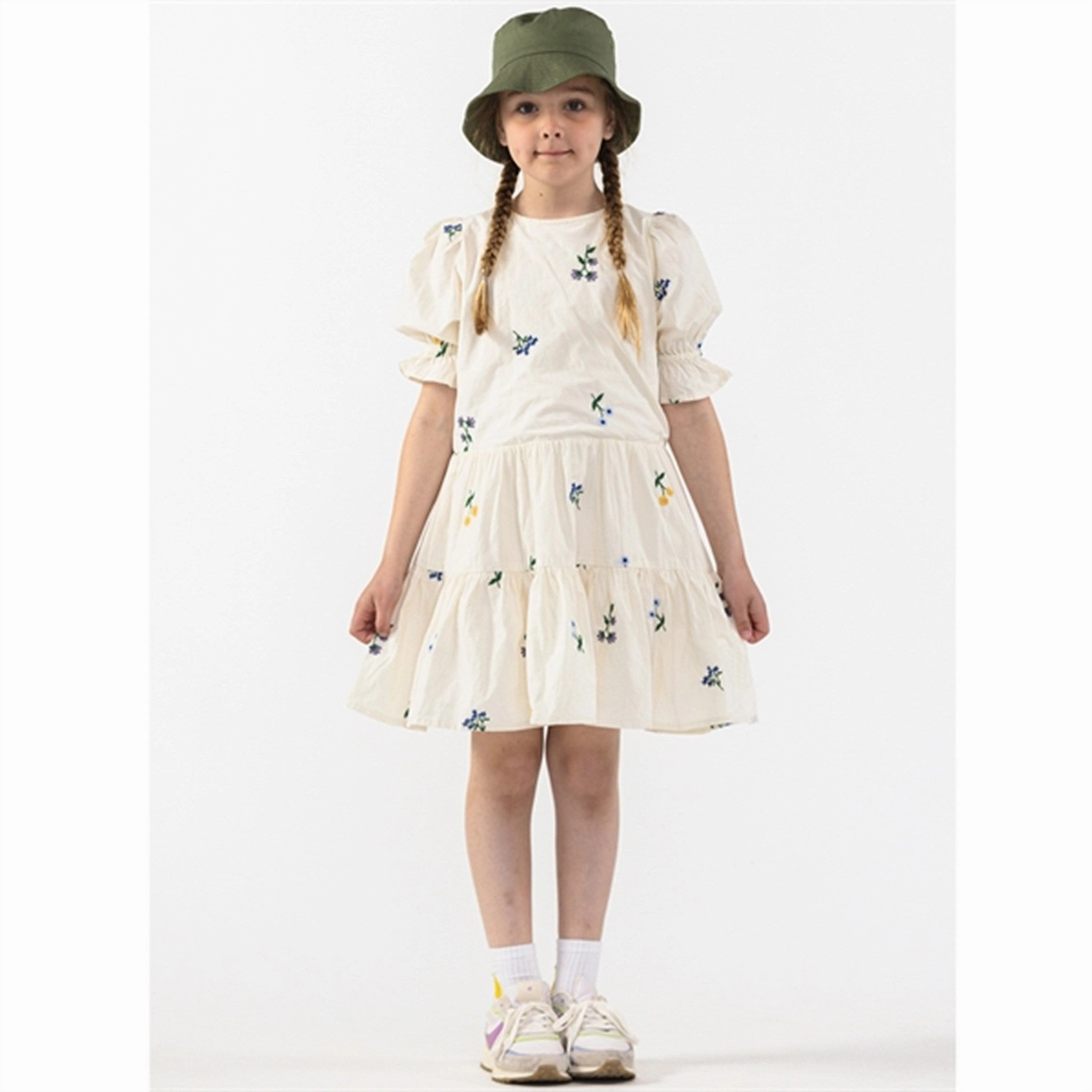 THE NEW White Swan Fifia Dress Flattering Fit