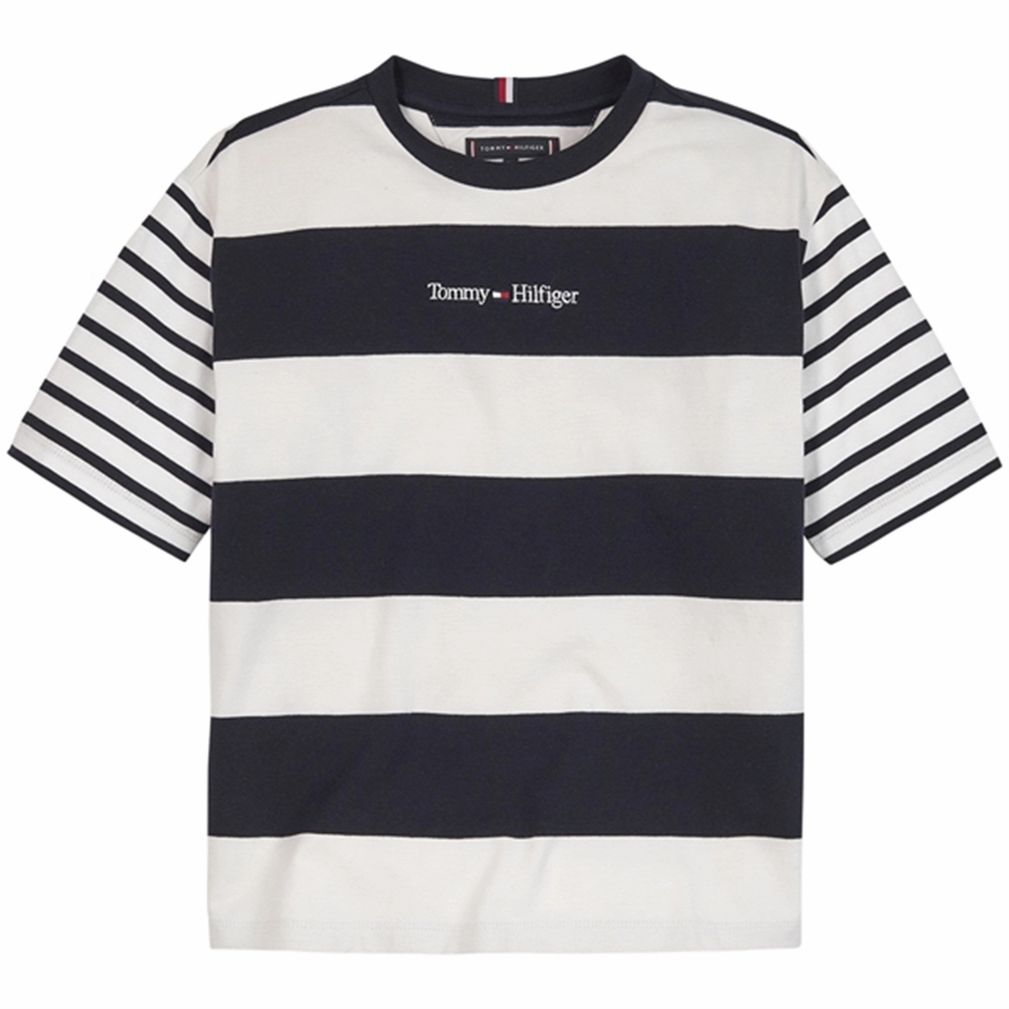Day-to-Night Look Breathable Look Tommy Hilfiger Bold Stripe Logo T-shirt Desert Sky
