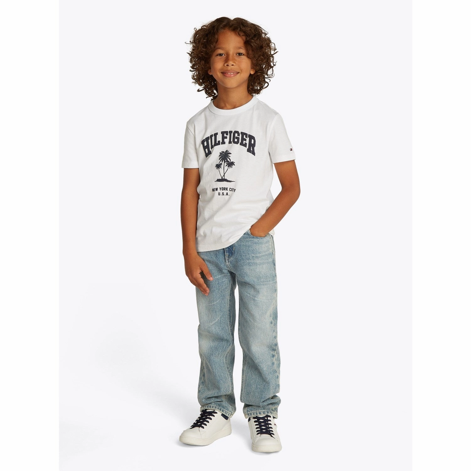 Tommy Hilfiger White Hilfiger Palm Print T-Shirt Cozy And Stylish Urban Trend