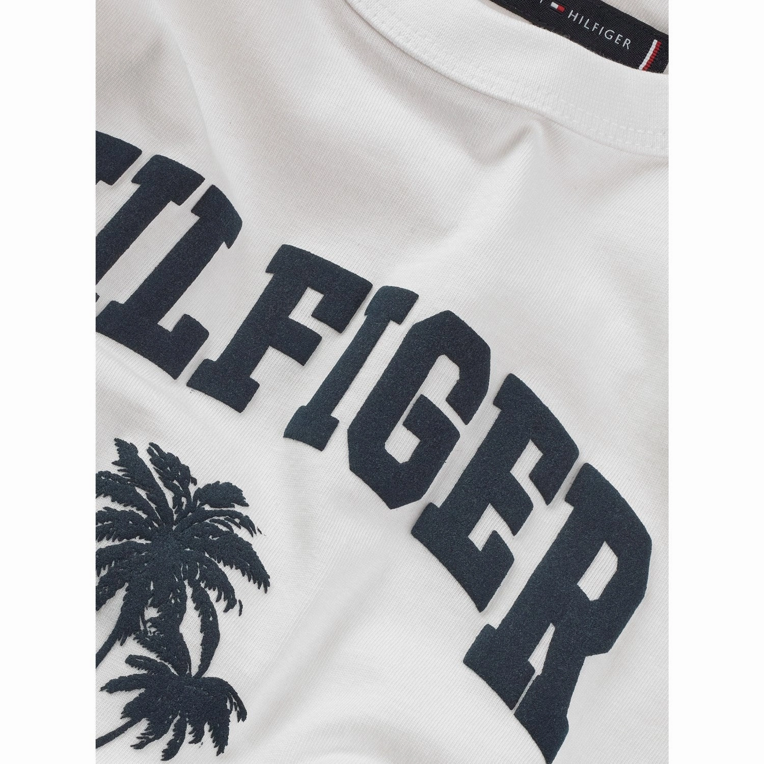 Perfect Fit Travel Ready Tommy Hilfiger White Hilfiger Palm Print T-Shirt