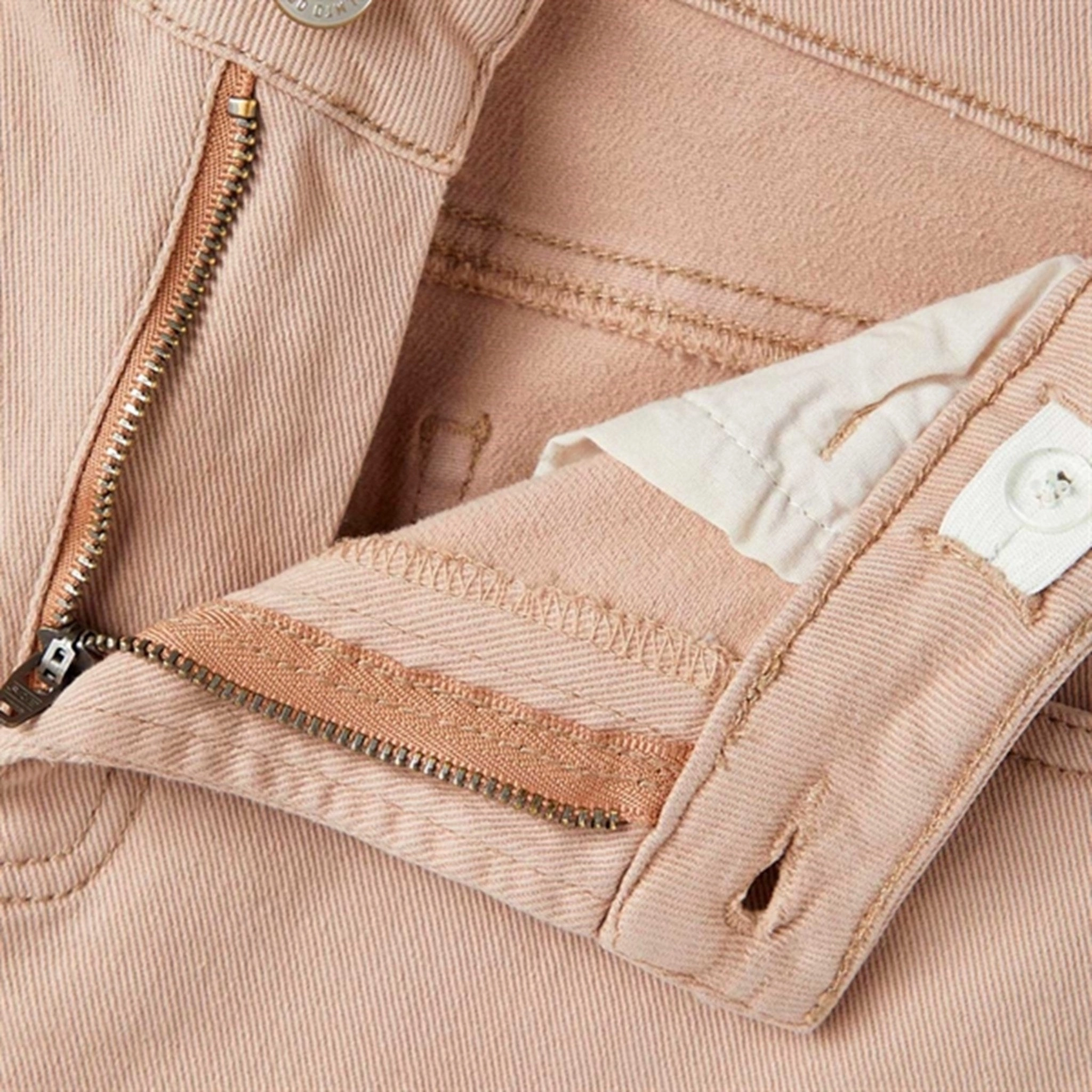 Traveler Gear Morning Stroll Name it Mocha Meringue Tazza Jeans