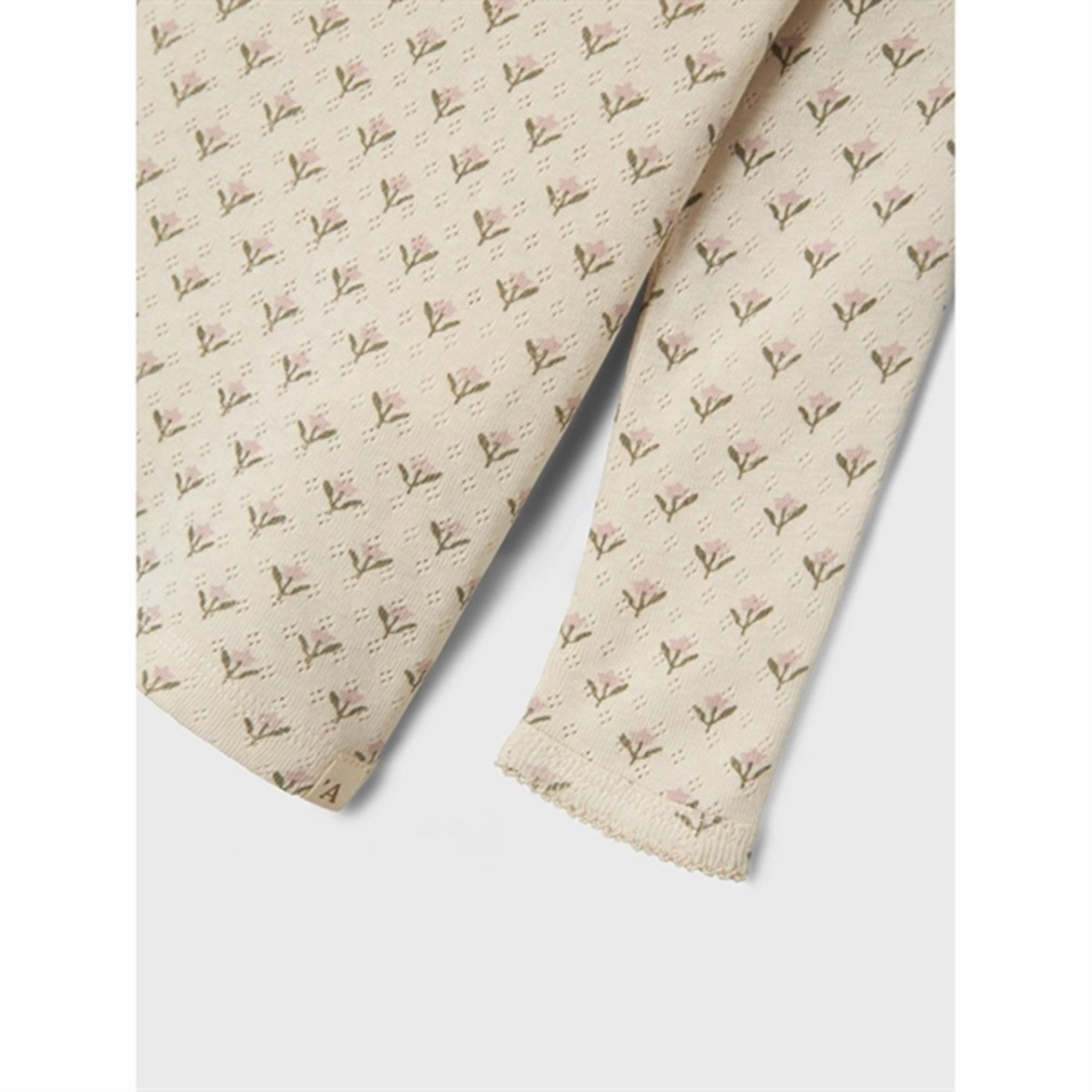 Bold Statement Lil'Atelier Turtledove Rachello Doa Slim Blouse