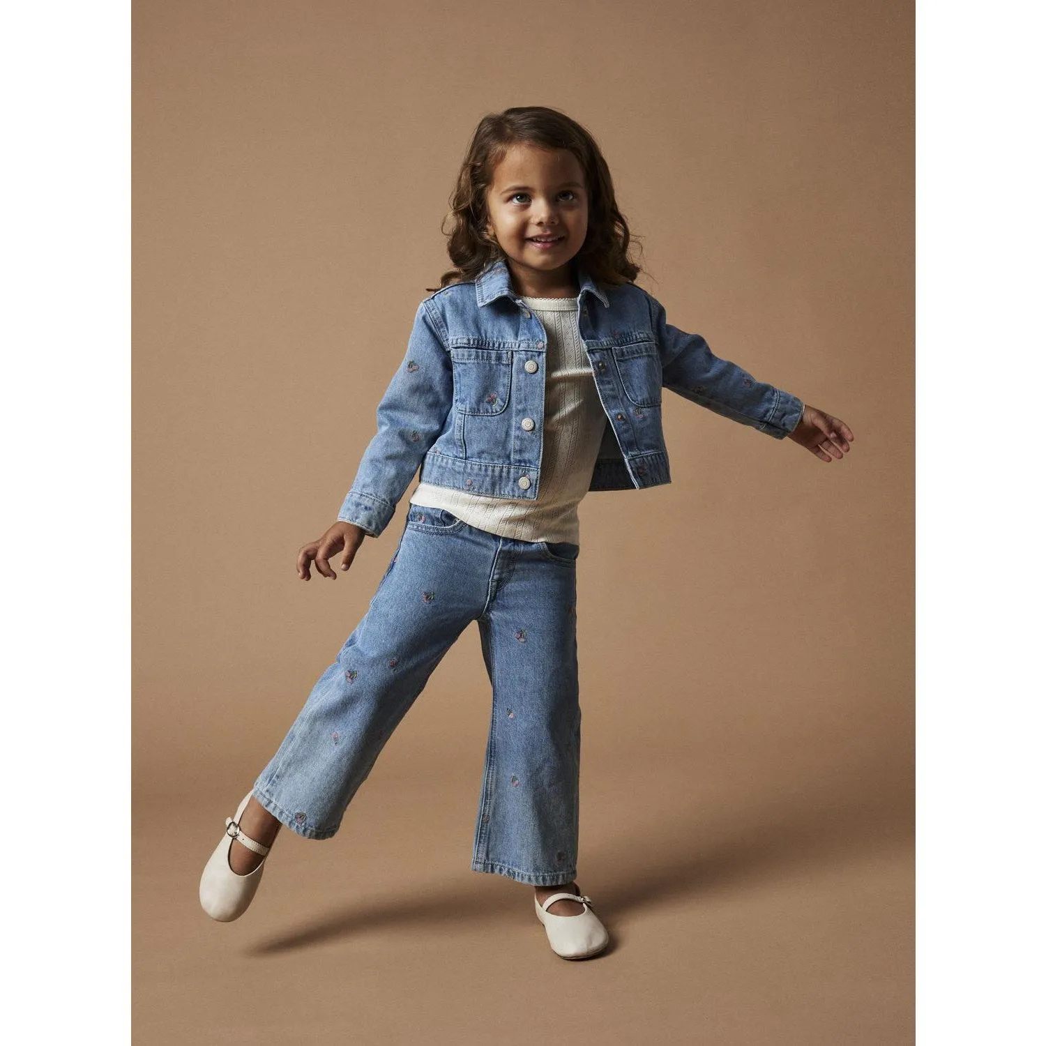 Lifestyle Outfit Classic Cut Name It Light Blue Denim Rose Wide Jeans