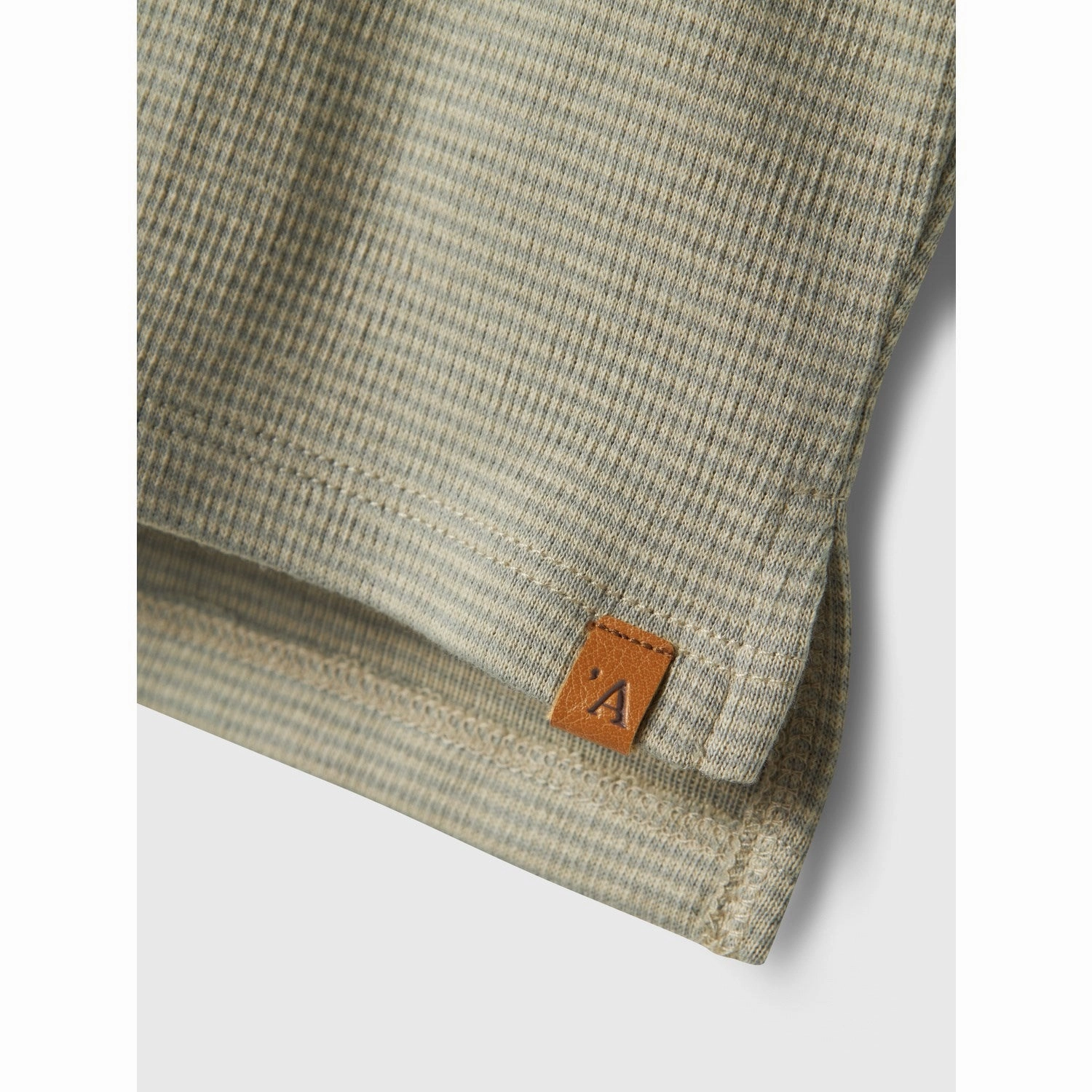 Breathable Look Lil'Atelier Moss Gray Feng Slim T-Shirt